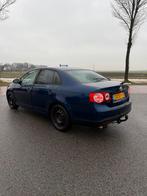 Volkswagen Jetta 1.6 FSI 85KW 2006 Blauw, Voorwielaandrijving, Stof, Zwart, 4 cilinders