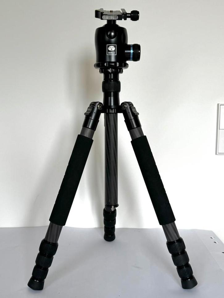 SIRUI - Traveller T-2204XL Tripod (+ E-20 balhoofd), Audio, Tv en Foto, Fotografie | Statieven en Balhoofden, Zo goed als nieuw