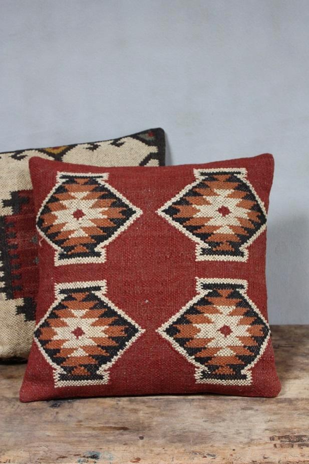 Kleurrijk Kelim Kussen Vintage Look Landelijk Sierkussen, Huis en Inrichting, Woonaccessoires | Kussens, Nieuw, Rood, Vierkant