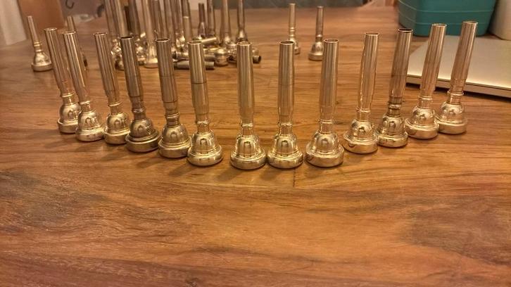 Bach mondstukken, Muziek en Instrumenten, Blaasinstrumenten | Trompetten, Zo goed als nieuw, Overige typen, Ophalen of Verzenden