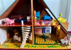 Vintage OKWA poppenhuis met meubeltjes en 6 GOKI poppetjes, Ophalen of Verzenden, Gebruikt, Poppenhuis