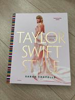 Taylor Swift - Fashion through the eras boek NIEUW, Ophalen of Verzenden, Nieuw, Mode algemeen