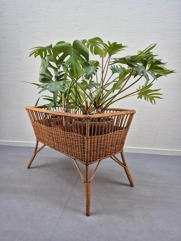 Vintage rotan plantenbak. Rohé Noordwolde?  beschikbaar voor biedingen