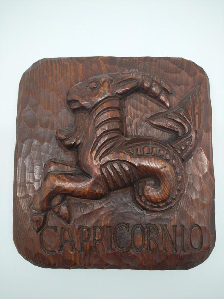 Massief Houten Tablet steenbok Sterrenbeeld, Antiek en Kunst, Kunst | Beelden en Houtsnijwerken, Ophalen of Verzenden