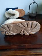 Pantoffels van UGG, Ophalen, UGG, Beige, Zo goed als nieuw
