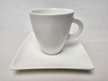 # 6 Maxwell Williams East Meets West Kop & Schotels beschikbaar voor biedingen