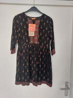 Jurk, nieuw! zwart/rood/goud  merk Gerua uit India, mt S, Kleding | Dames, Jurken, Zwart, Ophalen of Verzenden, Zo goed als nieuw