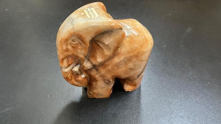 Alabastros anircora olifant, Verzamelen, Beelden en Beeldjes, Gebruikt, Dier, Ophalen of Verzenden