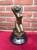 fraai poserend naakt, brons en marmer, Antiek en Kunst, Kunst | Beelden en Houtsnijwerken, Ophalen of Verzenden