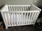 Babykamer hoogglans wit (ledikant, commode, wandplank), Ophalen, Zo goed als nieuw, Jongetje of Meisje