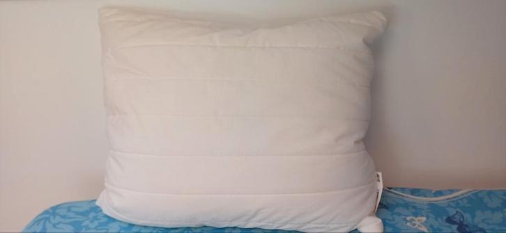 IKEA Eldboll Kussen - Nieuwstaat, Huis en Inrichting, Woonaccessoires | Kussens, Zo goed als nieuw, Wit, Vierkant, Ophalen of Verzenden