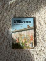 Die Berliner Mauer - Hertle, Ophalen of Verzenden, 20e eeuw of later, Zo goed als nieuw
