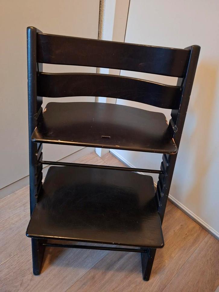 kinderstoel stokke tripp trapp zwart originele staat, Kinderen en Baby's, Kinderstoelen, Gebruikt, Meegroeistoel, Ophalen
