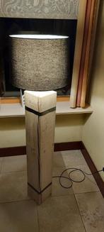 Staande lamp hout 1 meter hoog, 100 tot 150 cm, Zo goed als nieuw, Hout, Ophalen