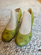 Groene pumps, handgemaakt in Italië, maat 37 (valt groter), Pumps, Riccardo Cartillone, Ophalen of Verzenden, Zo goed als nieuw