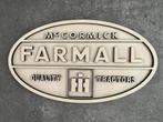 Farmall IH 3d embleem van hout breedte 40 cm, Ophalen of Verzenden, Zo goed als nieuw
