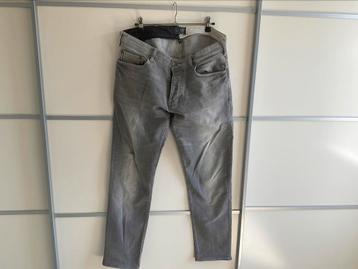 Armani Jeans J04 Jeans Grey mt.32 €159.95 NU €35,-  beschikbaar voor biedingen