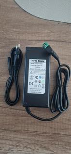 Titel: Krachtige Adapter 24V 4A (96W) – Model BX-2404000, Computers en Software, Ophalen of Verzenden, Nieuw