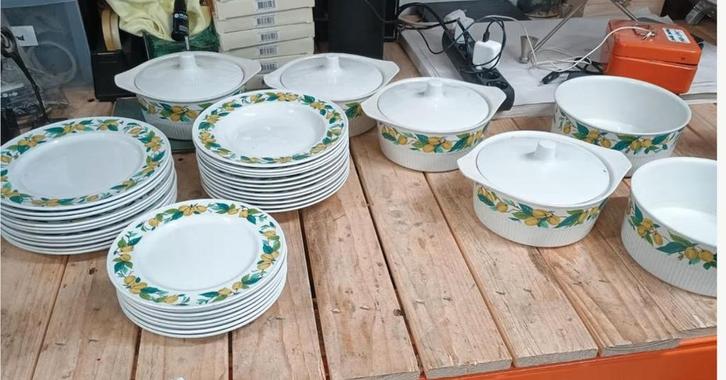 Villeroy & Boch ramblingrose serviesdelen borden, schalen, Antiek en Kunst, Antiek | Servies los, Ophalen