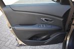 Renault Scénic 1.3 TCe Limited Full opties 1e eigenaar 15dk, Voorwielaandrijving, Stof, Gebruikt, Zwart