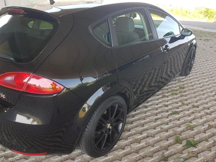 Seat Leon 1.6 Stylance/ 5Drs / Airco / PDC / Stoelverwarming, Auto's, Seat, Particulier, Leon, ABS, Airbags, Airconditioning, Bluetooth