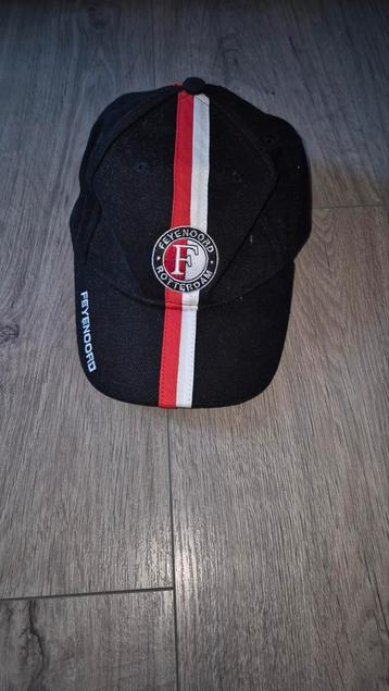 Feyenoord Pet - Rotterdam! beschikbaar voor biedingen