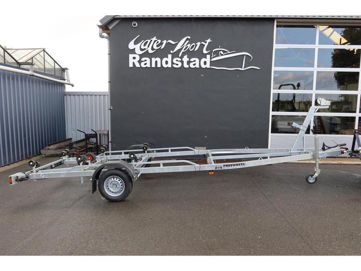 Freewheel 1313 VG-A-ROL | V Liner | 1300KG Trailer, Watersport en Boten, Sloepen, Nieuw, 6 meter of meer