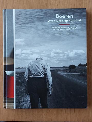 Boeren leven op het land beschikbaar voor biedingen
