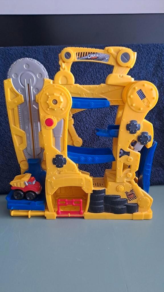 Tonka Chuck autotuimelbaan mèt Chuck autootje, Kinderen en Baby's, Speelgoed | Buiten | Actiespeelgoed, Gebruikt, Ophalen of Verzenden