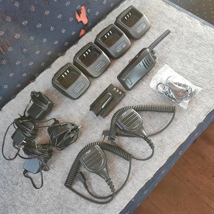 Kenwood TK-3501 Portofoon Set - Werkend + Accessoires, Telecommunicatie, Portofoons en Walkie-talkies, Ophalen of Verzenden