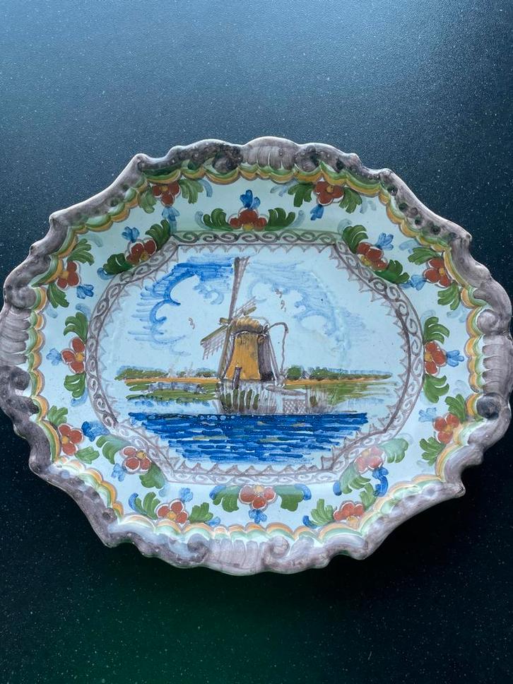 Makkumer Aardewerk Bord met Molen, Antiek en Kunst, Antiek | Wandborden en Tegels, Ophalen of Verzenden