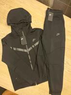 Nike Sportswear Tech Fleece, Nieuw, Maat 48/50 (M), Ophalen of Verzenden