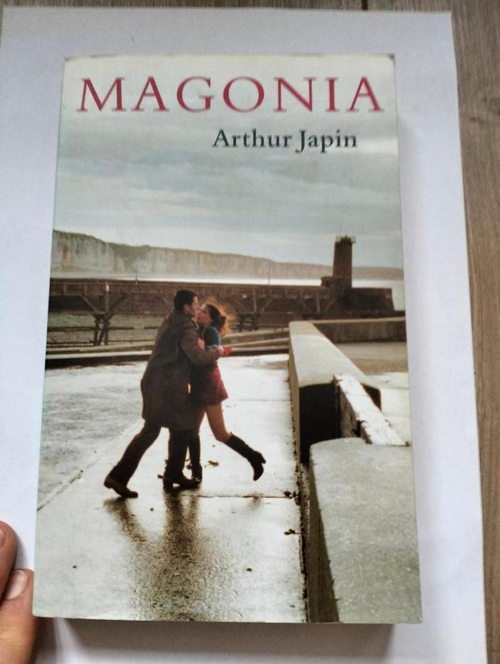 Magnolia, Boeken, Literatuur, Zo goed als nieuw, Nederland, Ophalen of Verzenden