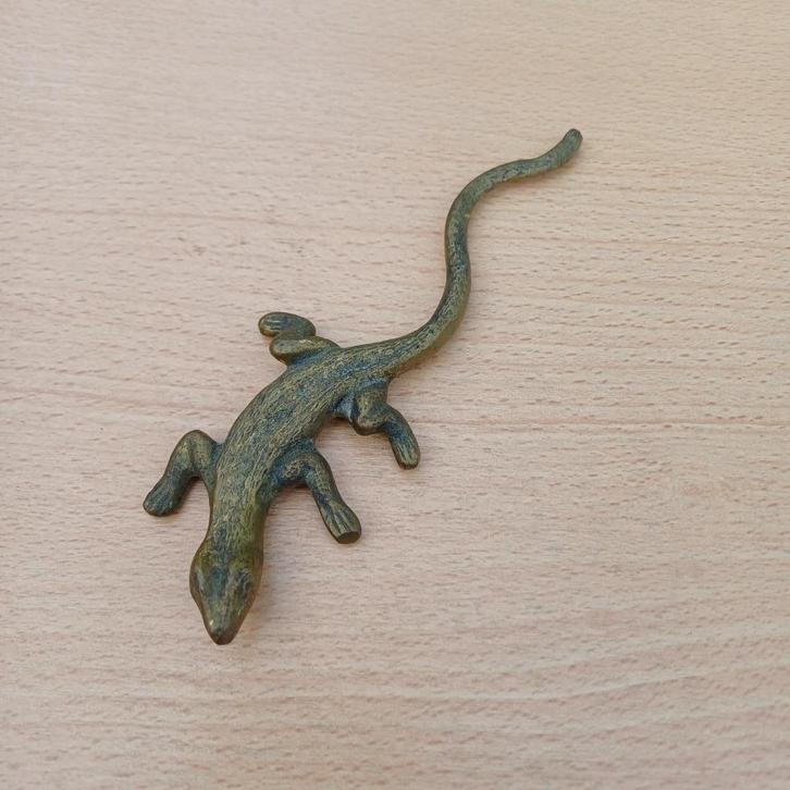 Messing salamander, Antiek en Kunst, Antiek | Koper en Brons, Koper, Ophalen of Verzenden