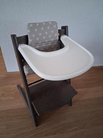 Stokke Tripp Trapp met accessoires beschikbaar voor biedingen