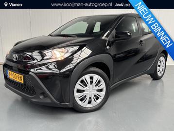 Toyota Aygo X 1.0 VVT-i MT Play SLEHCHTS 40.546KM, APPLE CAR beschikbaar voor biedingen