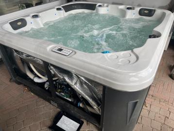 heeft uw een Spa of Sauna monteur nodig? Jacuzzi defect beschikbaar voor biedingen