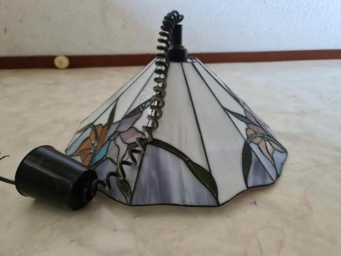 Tiffany Hanglamp Bloemmotief, Huis en Inrichting, Lampen | Hanglampen, Gebruikt, Minder dan 50 cm, Glas, Metaal, Ophalen of Verzenden