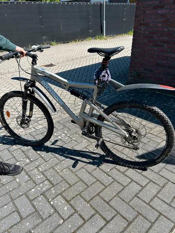 Mountainbiken  beschikbaar voor biedingen