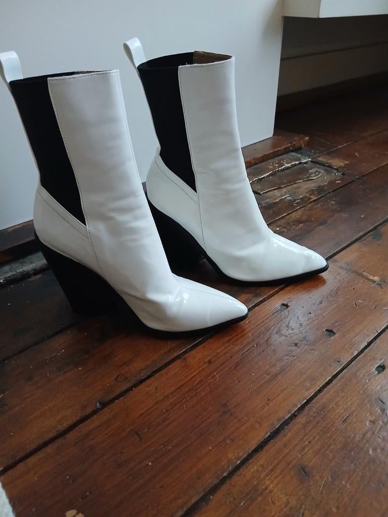 Witte laklaarzen maat 40 - Zo goed als nieuw!, Ophalen of Verzenden