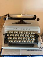 Mooie Triumph Gabriele 20 typemachine, Diversen, Typemachines, Ophalen, Zo goed als nieuw