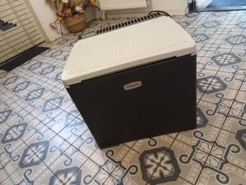 Dometic absorptie koelbox 41 liter, 220,12 volt en gas beschikbaar voor biedingen