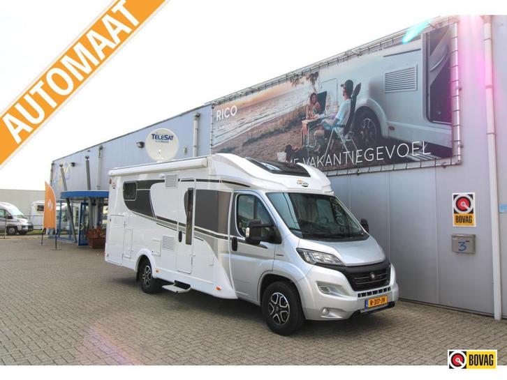 Carado T447 15 EDIT Automaat/Schotel/Dakairco/Lengtebedden, Caravans en Kamperen, Campers, Bedrijf, tot en met 4, Half-integraal