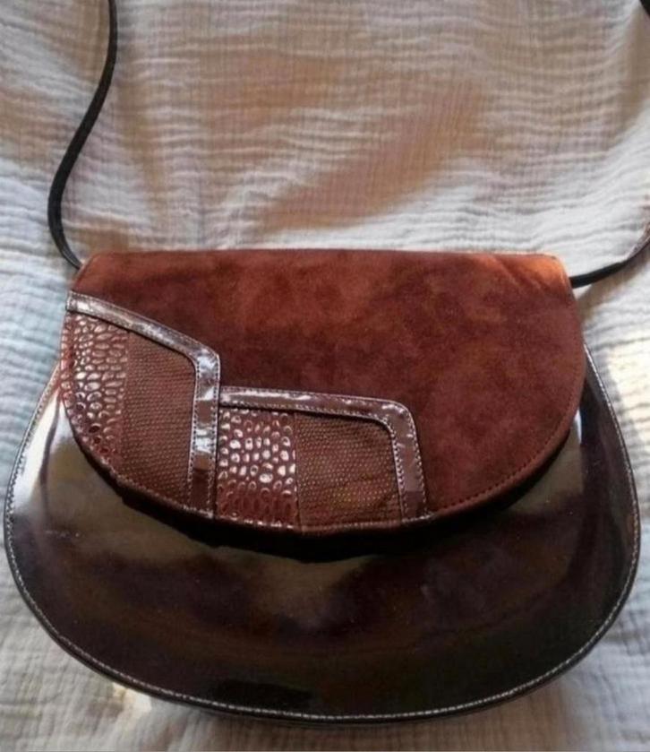 Roberto d'Angelo bruine lakleren schoudertas 20x22x6 cm, Sieraden, Tassen en Uiterlijk, Tassen | Schoudertassen, Zo goed als nieuw