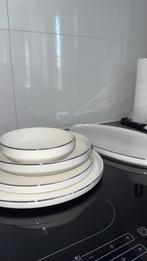 Servies set 12 persoons, Huis en Inrichting, Keuken | Servies, Ophalen, Porselein, Overige stijlen, Bord(en)