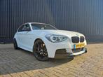 BMW 1-serie F20 3.0 M135i AUT. LED Keyless Leder Dak, Achterwielaandrijving, 74 €/maand, 320 pk, Wit