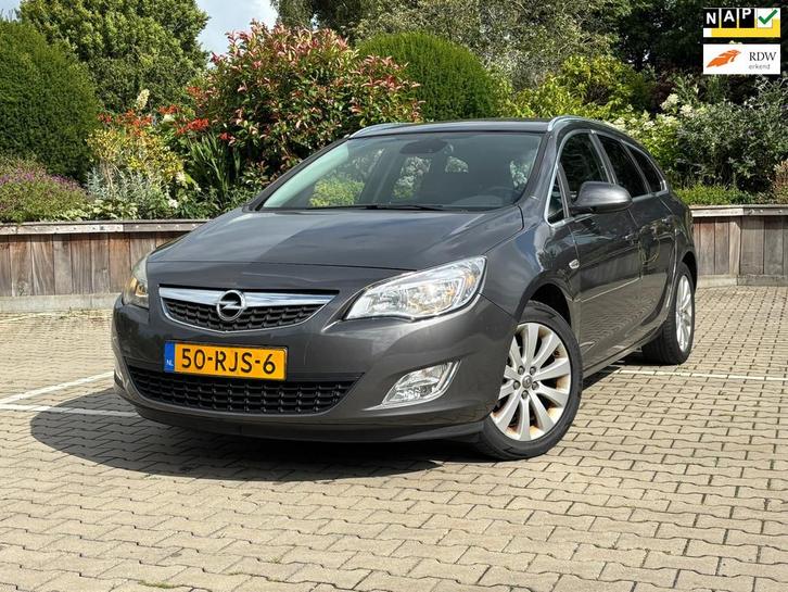 Opel Astra Sports Tourer 1.4 Cosmo | Cruise control |, Auto's, Opel, Bedrijf, Te koop, Astra, ABS, Airbags, Airconditioning, Boordcomputer
