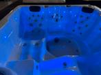 Jacuzzi 5 pers 2 lig plaatsen balboa !, Ophalen, Zo goed als nieuw, Pomp