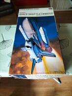 Space shuttle, 1/200 schaal, Hobby en Vrije tijd, Overige merken, 1:144 tot 1:200, Ophalen of Verzenden, Zo goed als nieuw