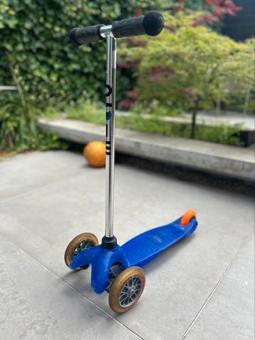 Micro step blauw beschikbaar voor biedingen